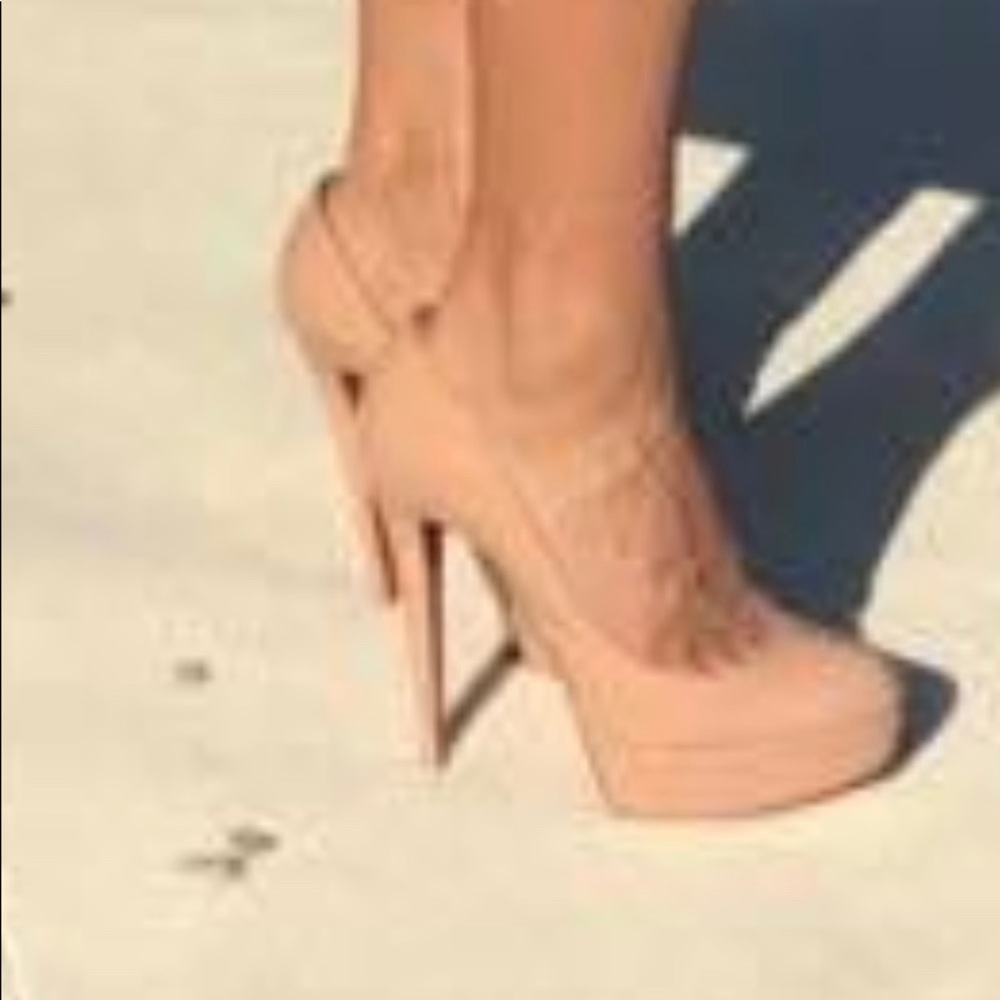 Shoes - Picture 8 of 8